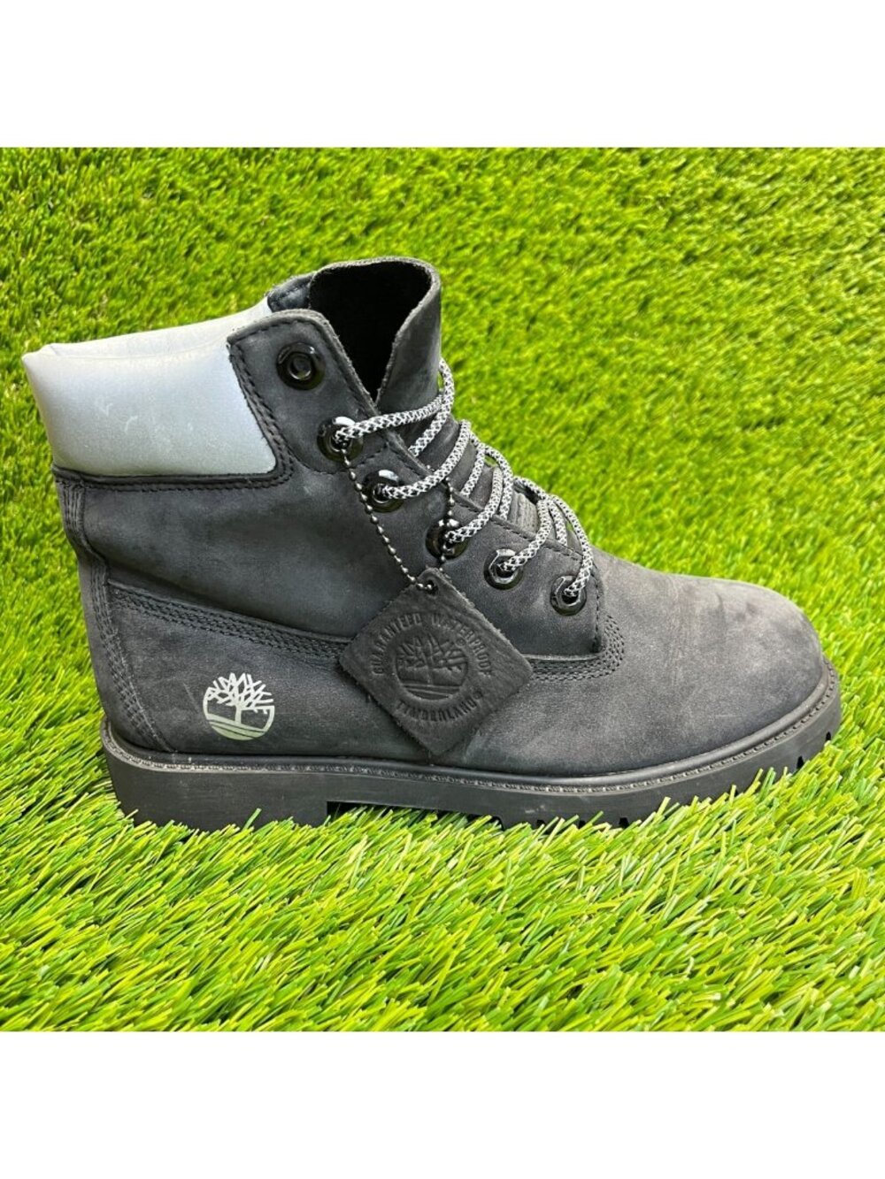 Timberland Premium 6-Inch Boys Size 4.5Y Black Hiking Leather Waterproof Shoes